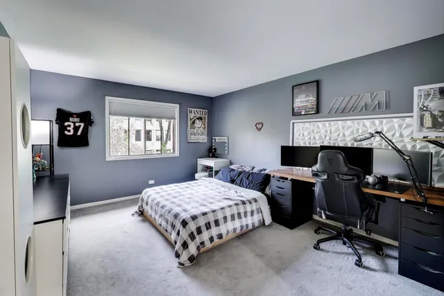 $218,500 | 111 West Brandon Court, Unit E24, Palatine, IL 60067