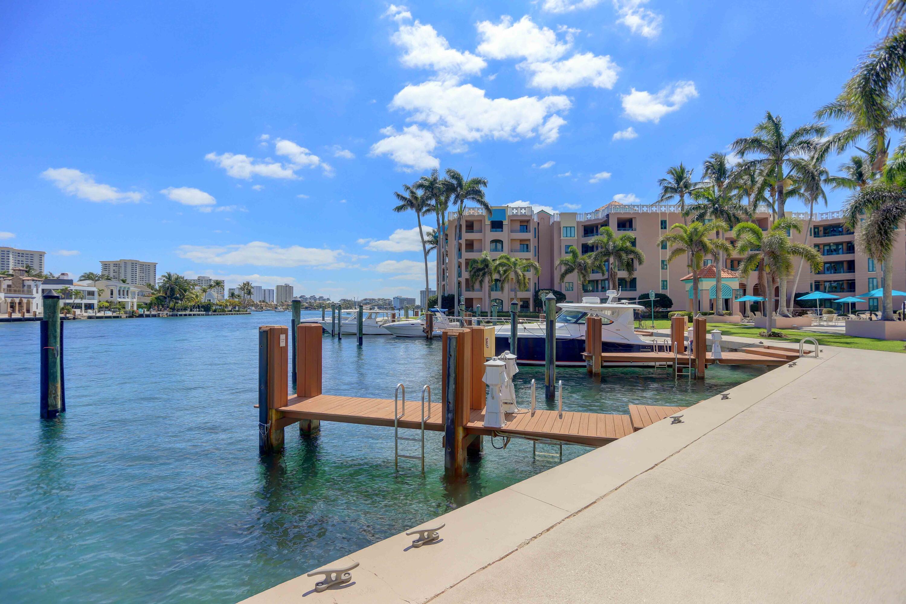 100 Southeast 5th Avenue, Unit PH2 Boca Raton, FL 33432 - Photo 38 of 60 Boat