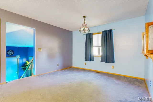 $182,000 | 136 Donna Drive, Hartford, IL 62048