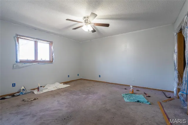 $182,000 | 136 Donna Drive, Hartford, IL 62048