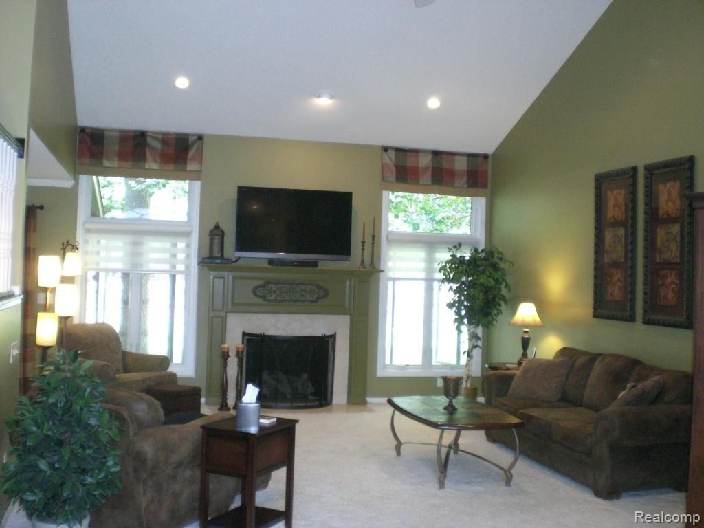 5170 Glengate Road Rochester, MI 48306 - Photo 4 of 25 Glengate 006.jpg