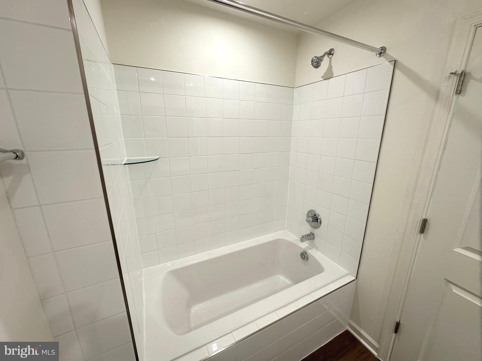 171 Homestead Drive Hanover, PA 17331 - Photo 23 of 34 a bathroom with a bathtub