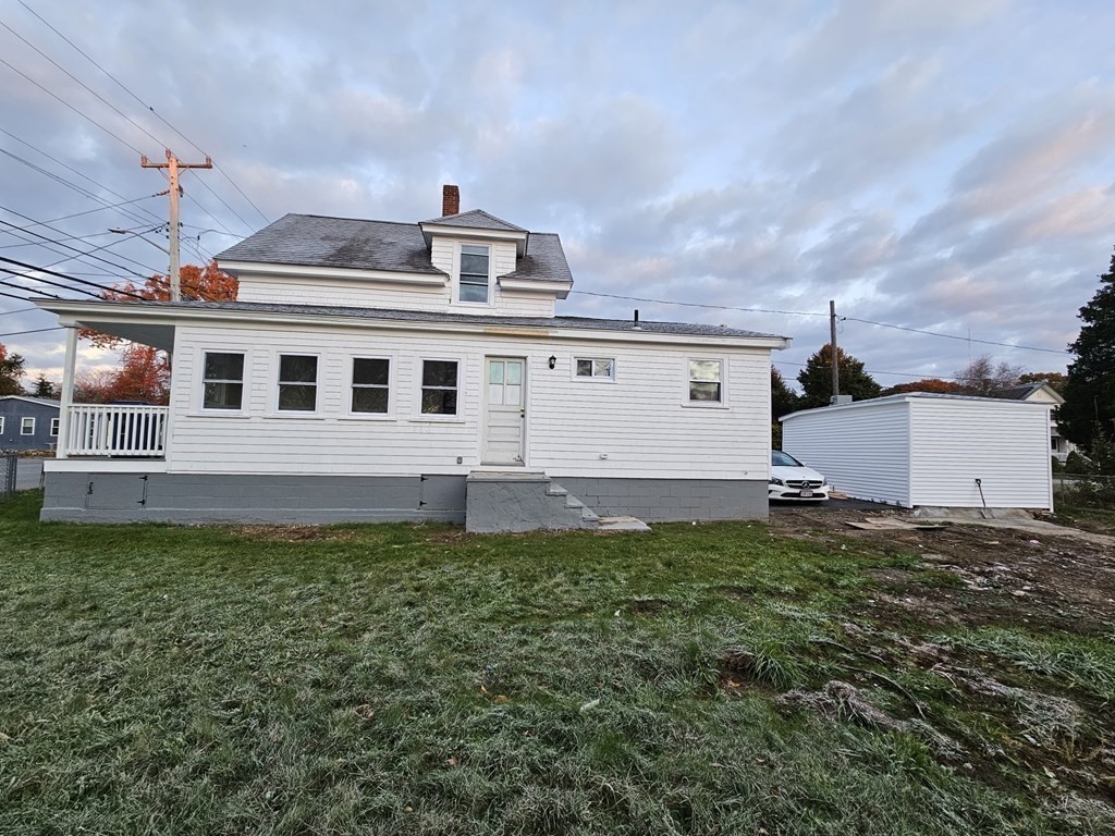 183 Sconticut Neck Road Fairhaven, MA 02719 - Photo 3 of 12 Gallery Image 3