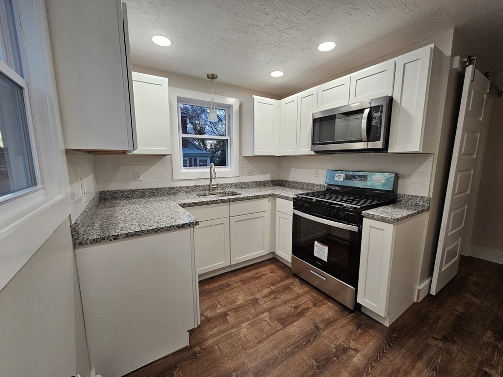 183 Sconticut Neck Road Fairhaven, MA 02719 - Photo 5 of 12 Gallery Image 5