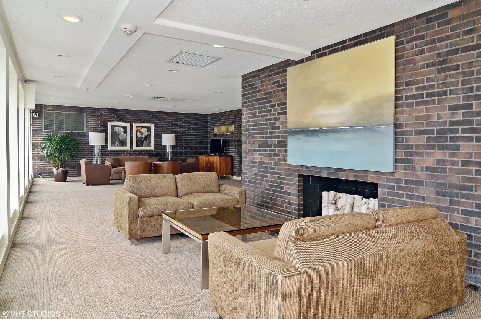 260 East Chestnut Street, Unit 906 Chicago, IL 60611 - Photo 11 of 14