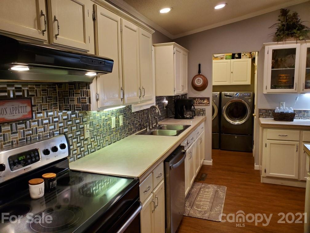 6526 McCoy Road Hickory, NC 28602 - Photo 6 of 31 Gallery Image 6