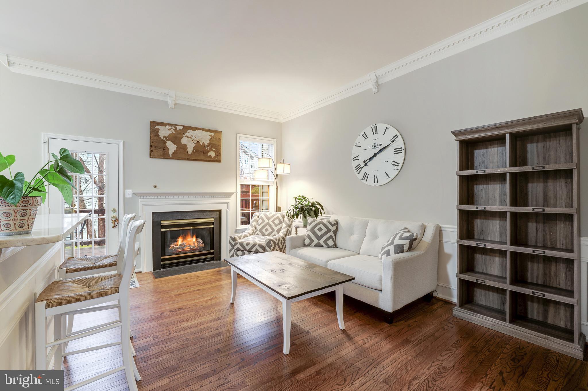 20704 Riptide Square Sterling, VA 20165 - Photo 11 of 47 Gallery Image 11