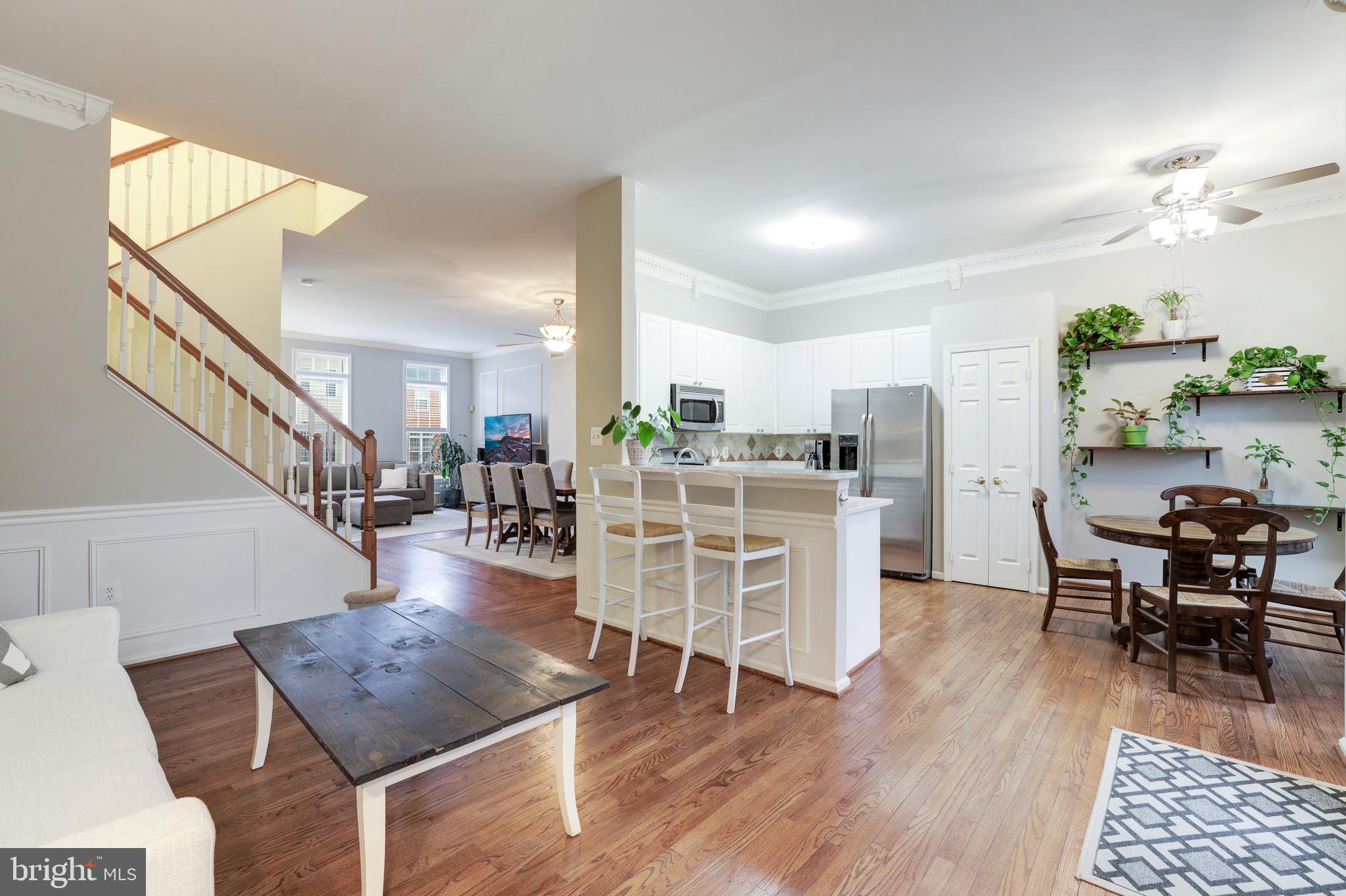 20704 Riptide Square Sterling, VA 20165 - Photo 14 of 47 Gallery Image 14
