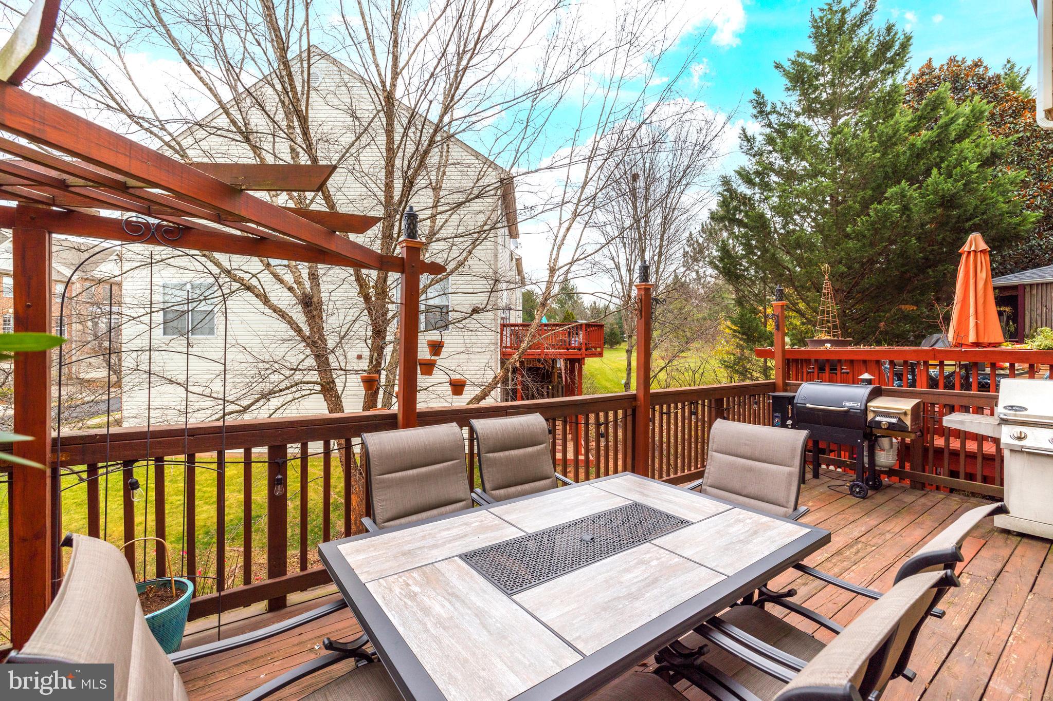 20704 Riptide Square Sterling, VA 20165 - Photo 42 of 47 Gallery Image 42