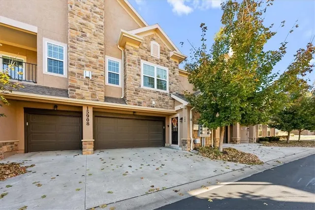 $335,000 | 15908 Fontana Street, Unit 240, Overland Park, KS 66085
