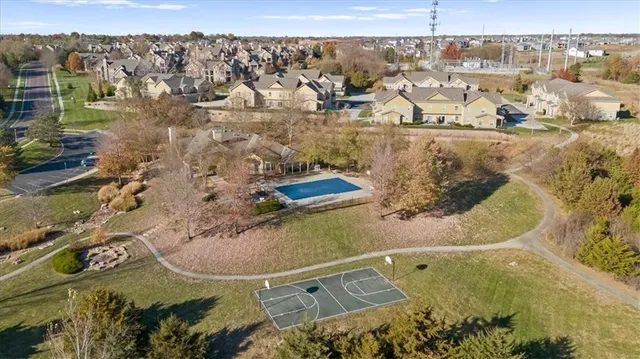 $335,000 | 15908 Fontana Street, Unit 240, Overland Park, KS 66085