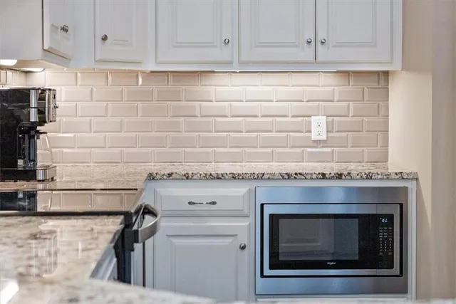 $335,000 | 15908 Fontana Street, Unit 240, Overland Park, KS 66085