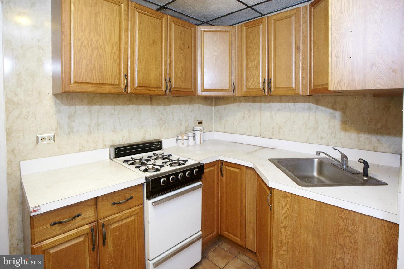 1108 Scott Street Baltimore, MD 21230 - Photo 11 of 26 Kitchen