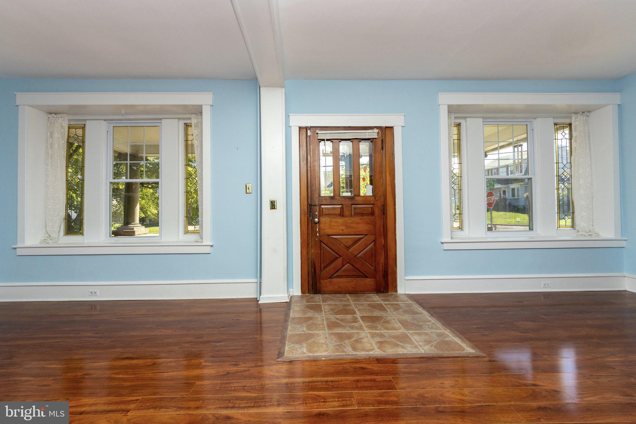 200 Ellis Road Willow Grove, PA 19090 - Photo 11 of 60 Beautiful Wood Door