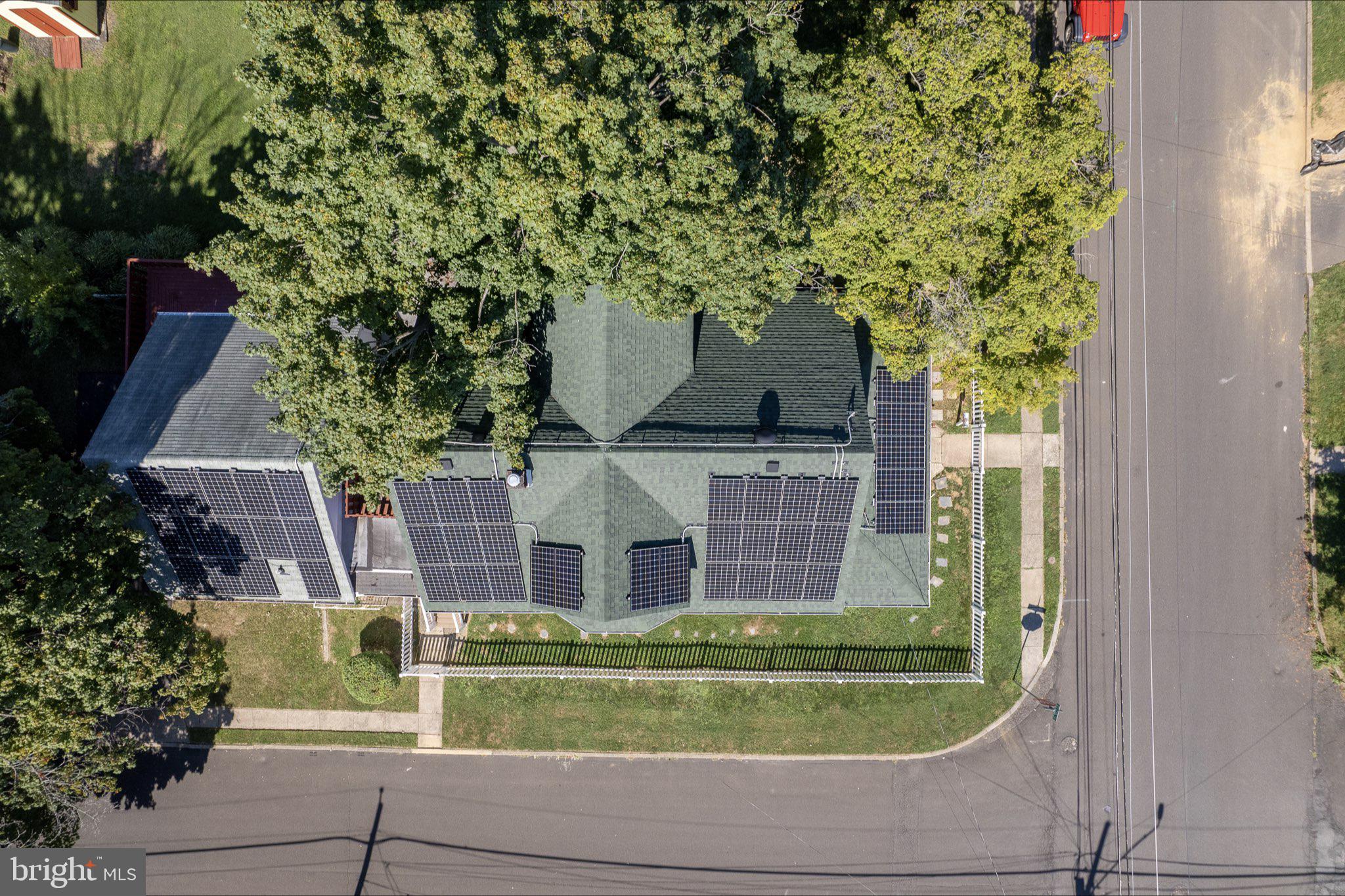 200 Ellis Road Willow Grove, PA 19090 - Photo 56 of 60 Leased Solar Panels