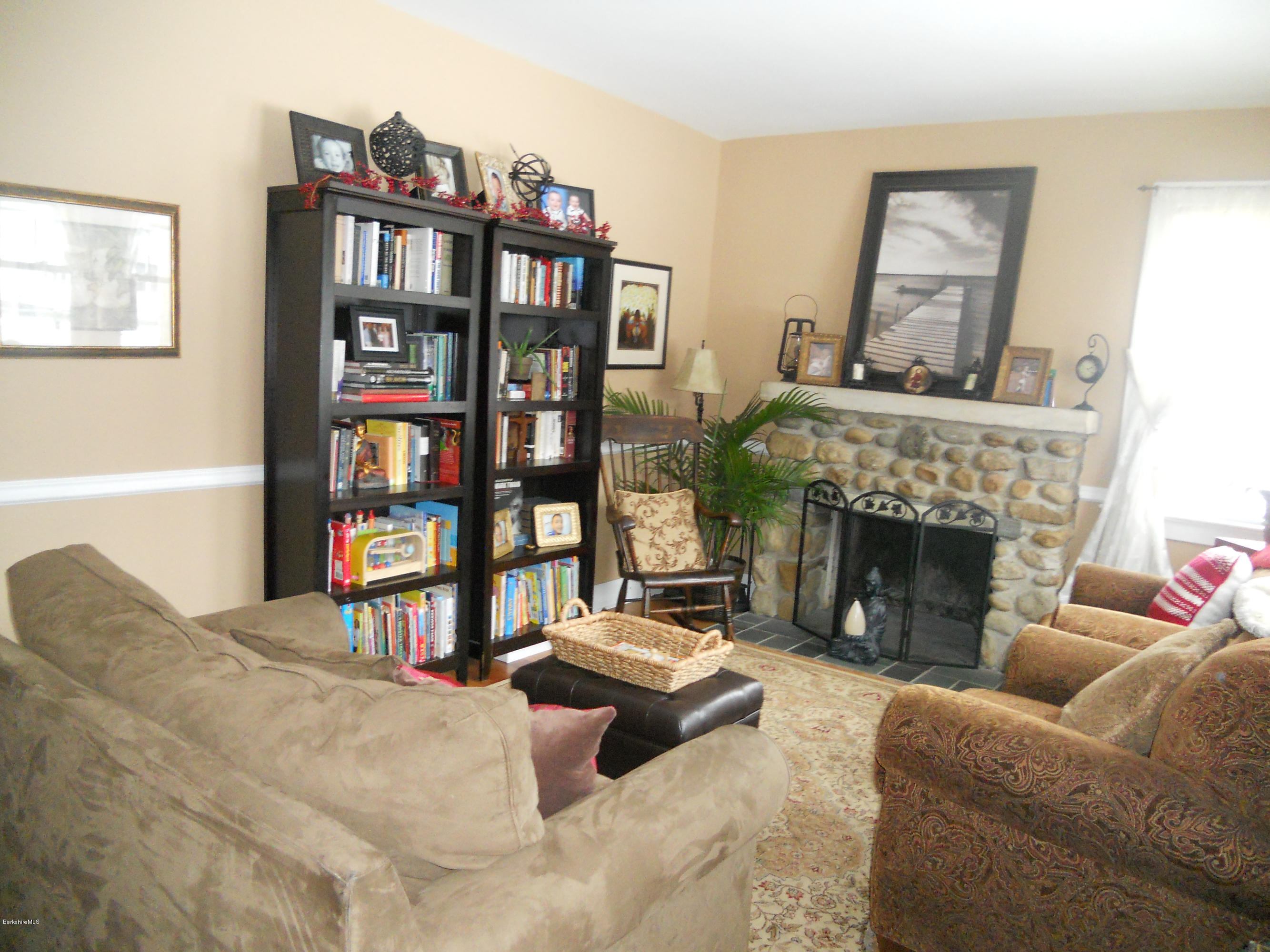 214 Benedict Road Pittsfield, MA 01201 - Photo 15 of 32 Living Room