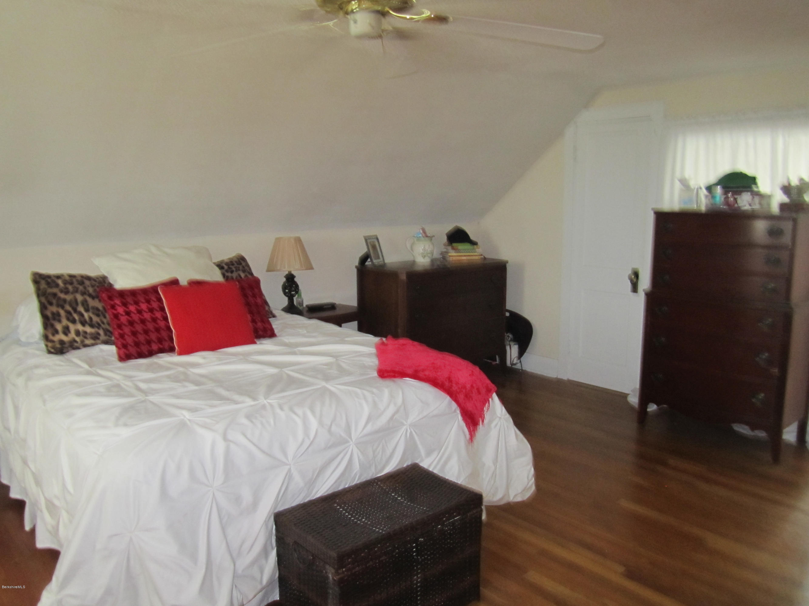 214 Benedict Road Pittsfield, MA 01201 - Photo 27 of 32 IMG_1371