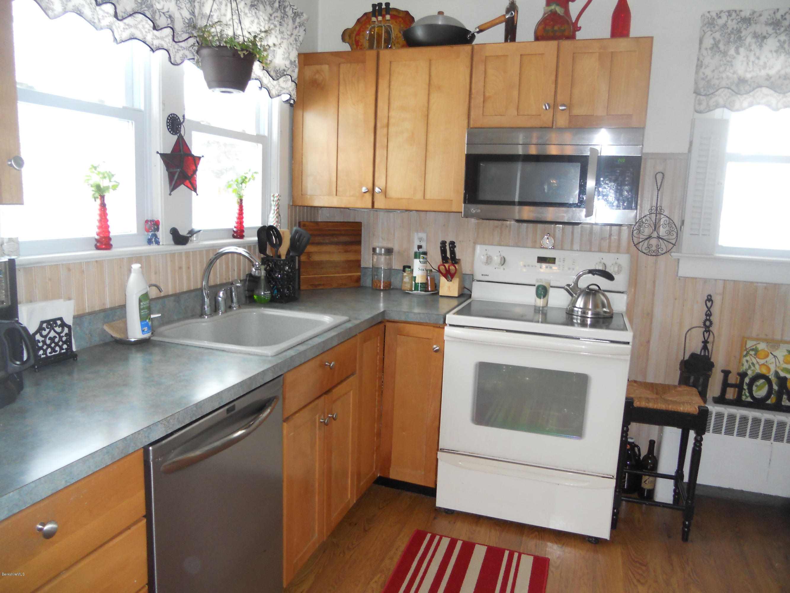 214 Benedict Road Pittsfield, MA 01201 - Photo 9 of 32 Kitchen New appl