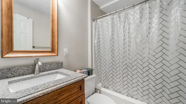 $765,000 | 13104 Holly Leaf Court, Woodbridge, VA 22192