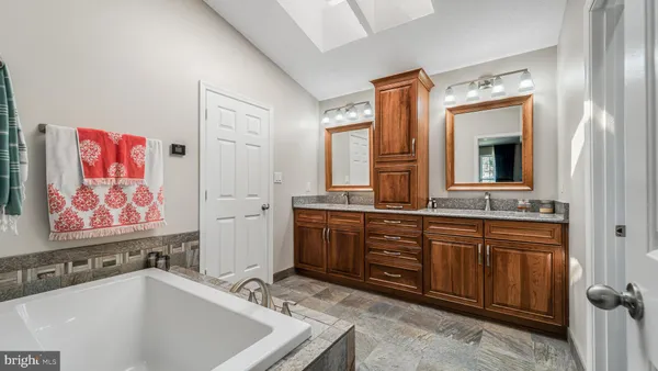 $765,000 | 13104 Holly Leaf Court, Woodbridge, VA 22192
