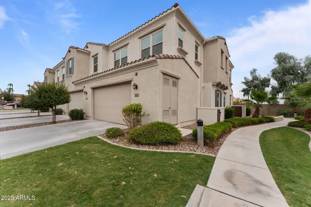 $3,200 | 4077 South Sabrina Drive, Unit 127, Chandler, AZ 85248