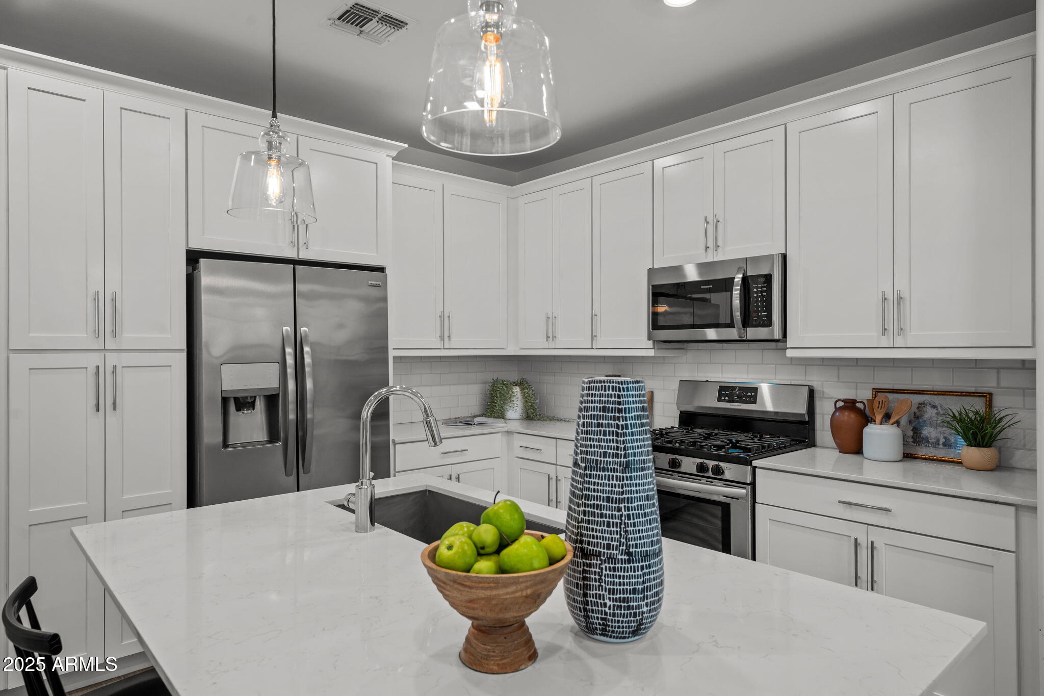 4077 South Sabrina Drive, Unit 127 Chandler, AZ 85248 - Photo 8 of 46 14-web-or-mls-DSC07750