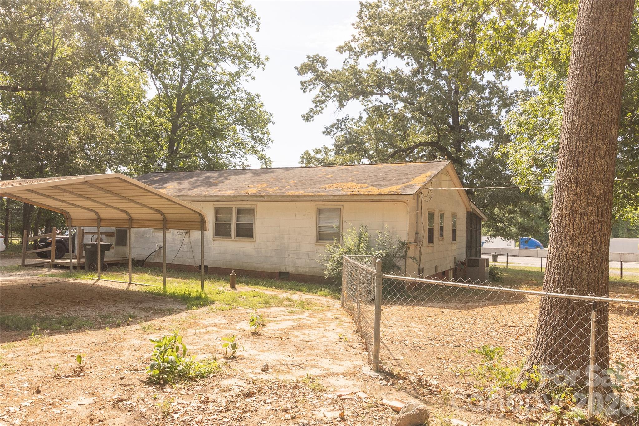 609 Wilcox Avenue Gaffney, SC 29341 - Photo 8 of 23 a front view of a house with a yard