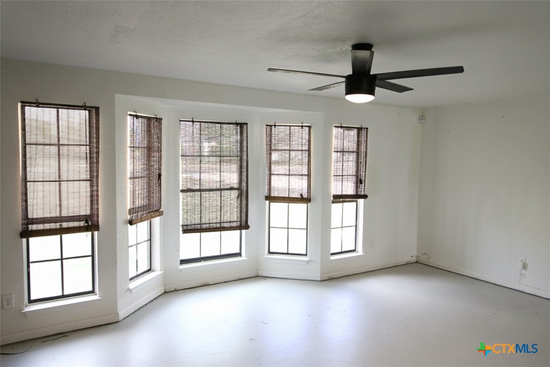 1010 Little Elm Loop Temple, TX 76501 - Photo 8 of 25