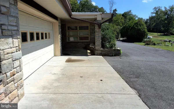 $2,400 | 25 Crabgrass Lane, Mohnton, PA 19540