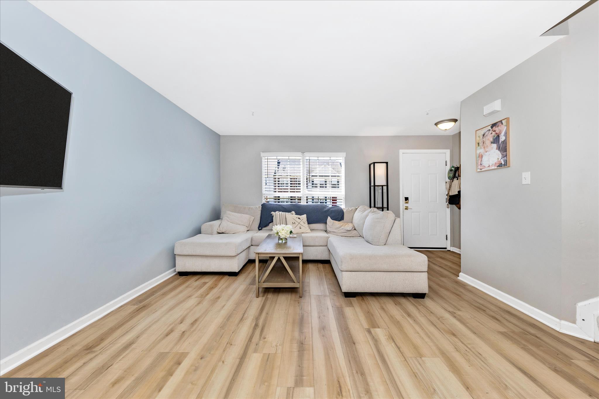 6107 Pine Ridge Terrace Frederick, MD 21701 - Photo 5 of 57 Living Room