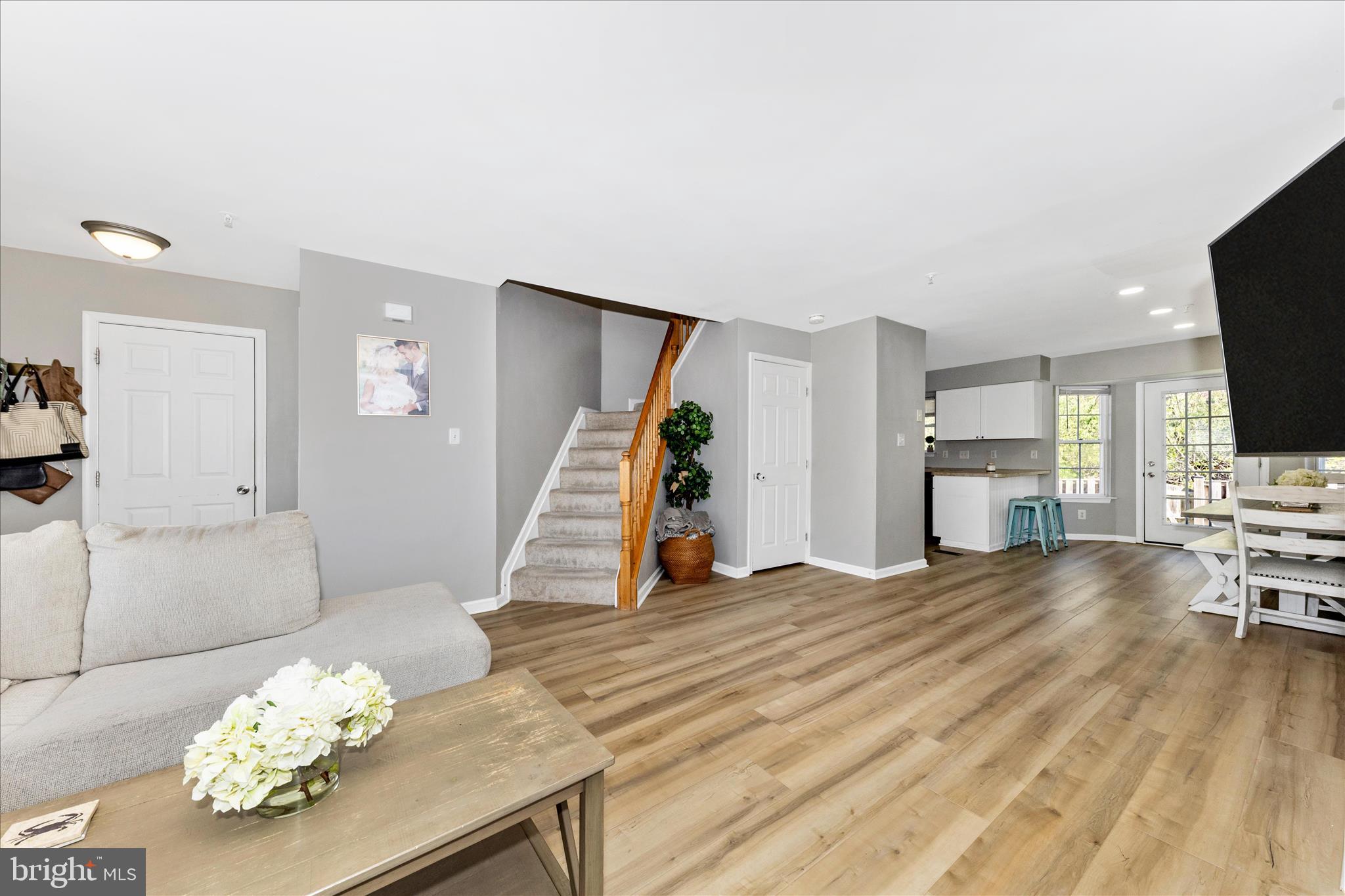 6107 Pine Ridge Terrace Frederick, MD 21701 - Photo 8 of 57 Living Room