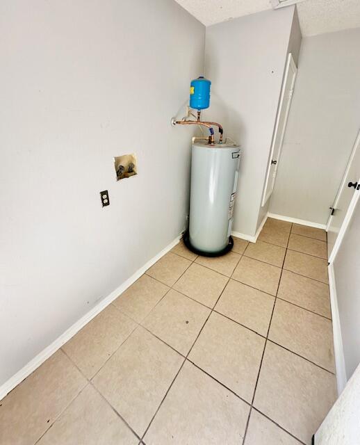 423 John King Road Crestview, FL 32539 - Photo 11 of 28 Utility room