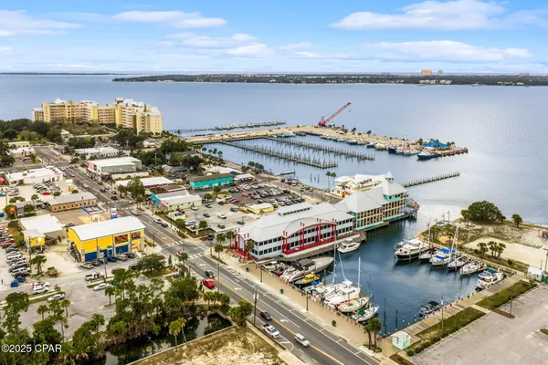 $475,000 | 3001 West 10th Street, Unit 202, Panama City, FL 32401