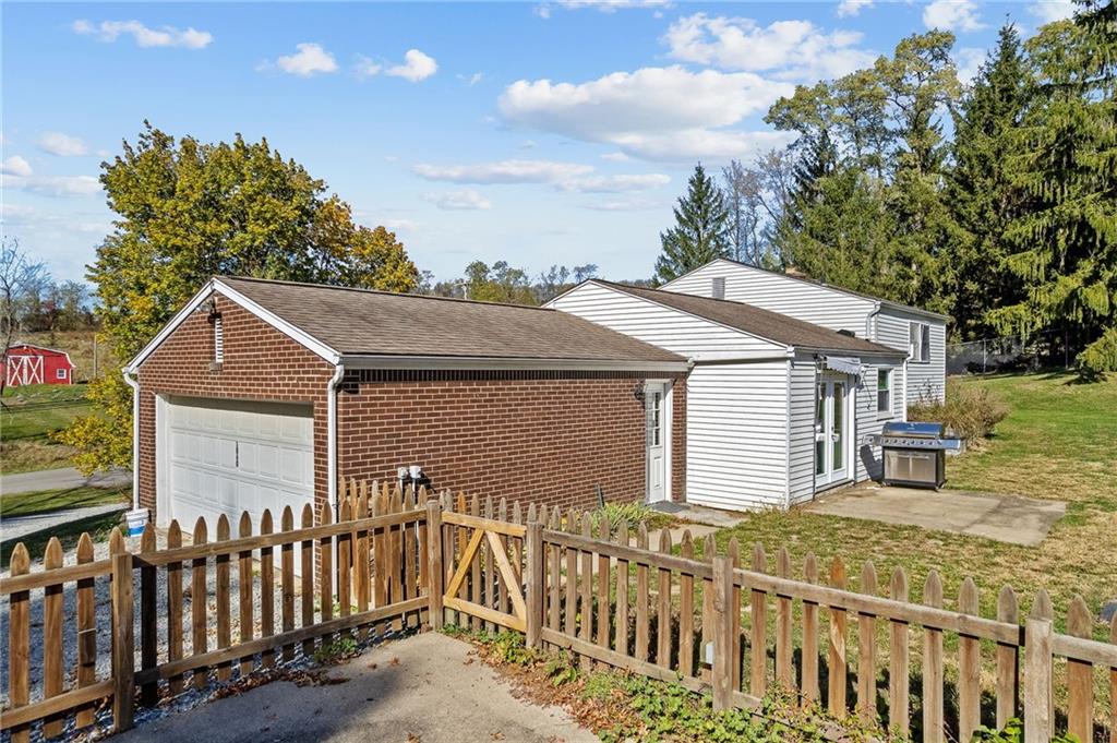 1060 Sugar Run Road Finleyville, PA 15332 - Photo 27 of 50