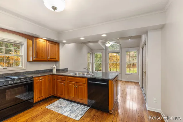 $550,000 | 635 North Linden Street, Marshall, MI 49068