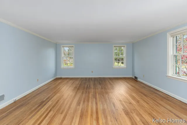 $550,000 | 635 North Linden Street, Marshall, MI 49068