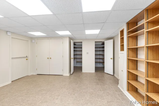 $550,000 | 635 North Linden Street, Marshall, MI 49068