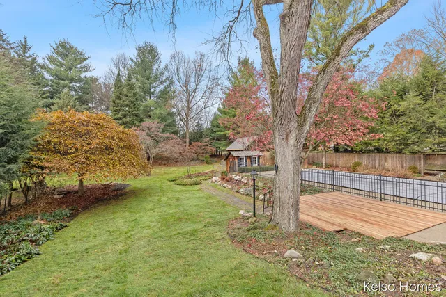 $550,000 | 635 North Linden Street, Marshall, MI 49068