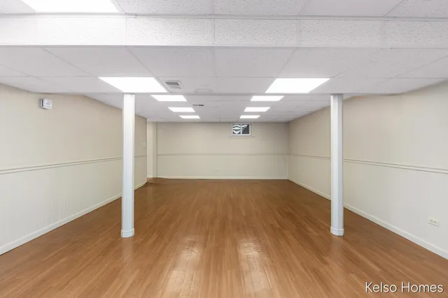 $550,000 | 635 North Linden Street, Marshall, MI 49068