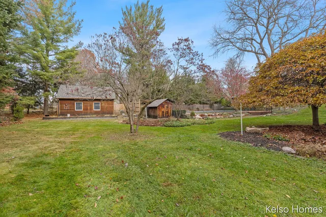 $550,000 | 635 North Linden Street, Marshall, MI 49068