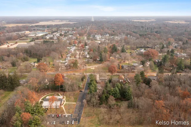 $550,000 | 635 North Linden Street, Marshall, MI 49068