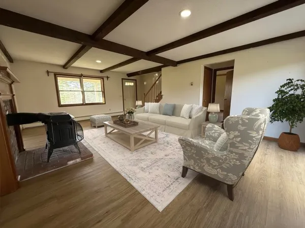 $649,900 | 2086 Walker Mountain Road, Clarendon, VT 05777