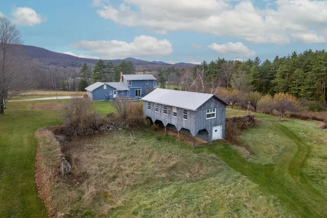 $699,000 | 2086 Walker Mountain Road, Clarendon, VT 05777