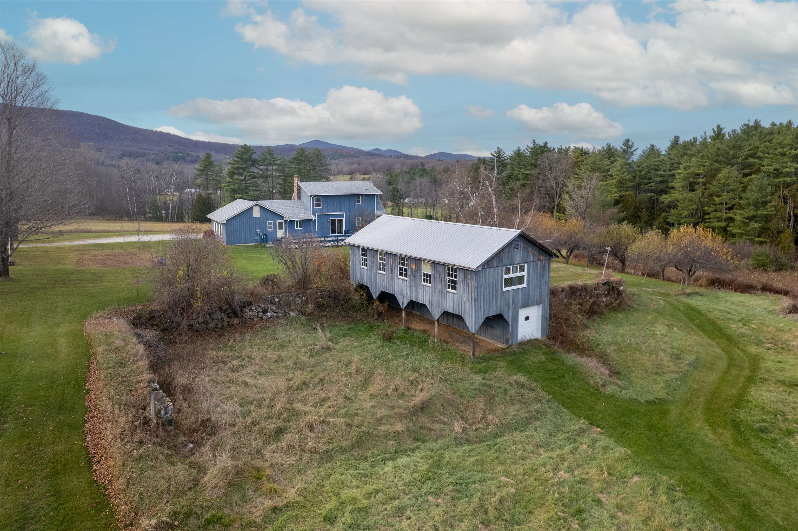 2086 Walker Mountain Road Clarendon, VT 05777 - Photo 3 of 46
