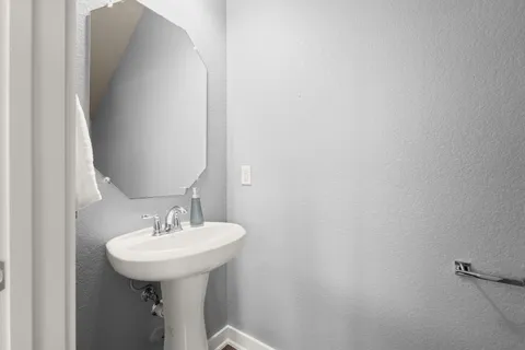 $250,000 | 1101 East Parmer Lane, Unit 329, Austin, TX 78753
