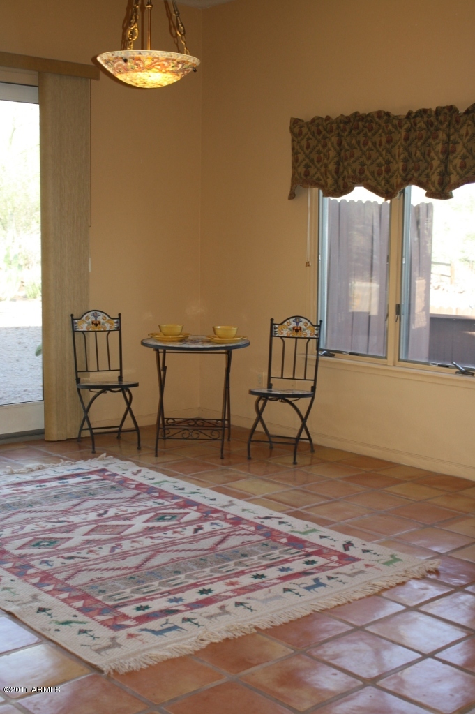 772 South Holmes Road Apache Junction, AZ 85119 - Photo 9 of 37 DINING ROOM
