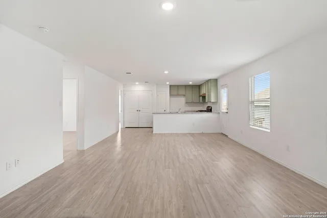 $1,350 | 6643 Arid Way, San Antonio, TX 78252