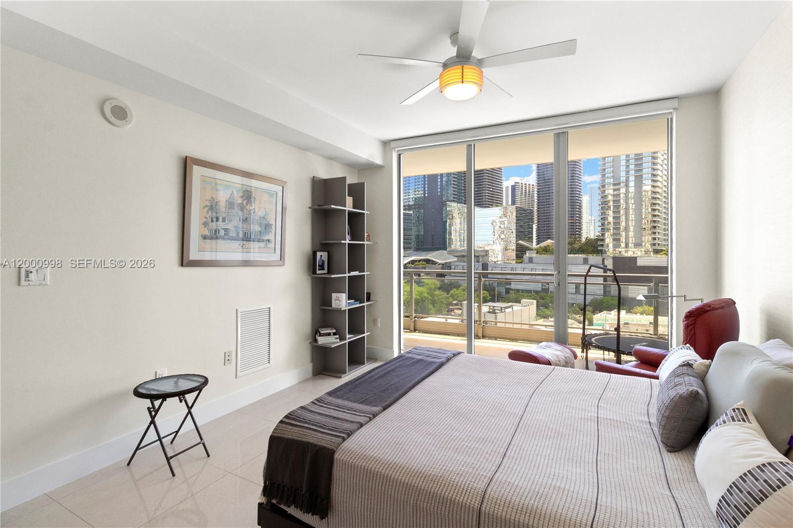 92 Southwest 3rd Street, Unit 1202 Miami, FL 33130 - Photo 14 of 34