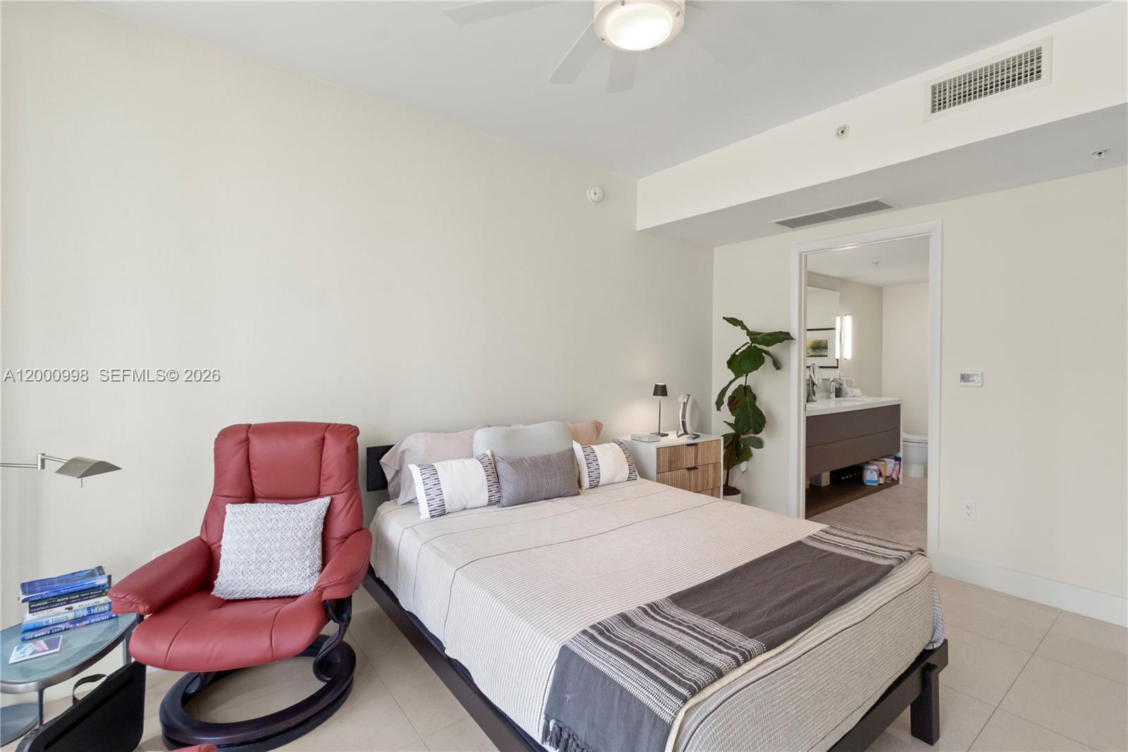 92 Southwest 3rd Street, Unit 1202 Miami, FL 33130 - Photo 15 of 34