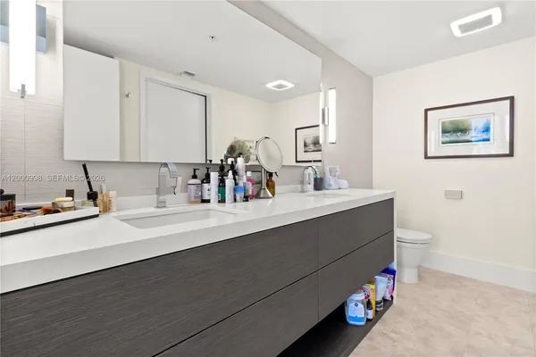 $4,500 | 92 Southwest 3rd Street, Unit 1202, Miami, FL 33130